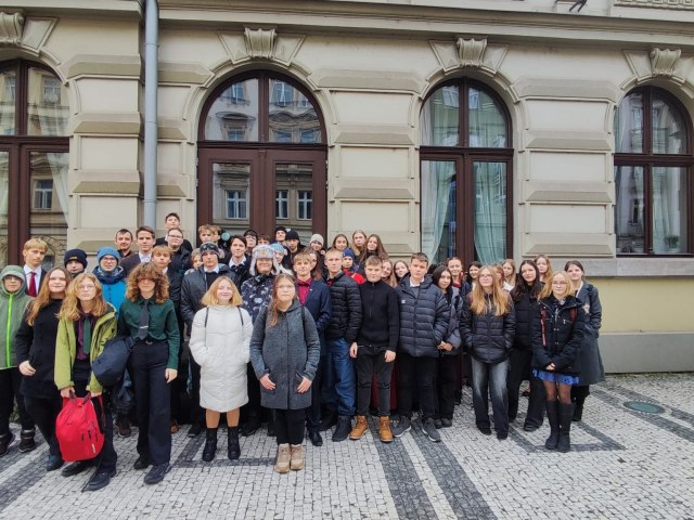 Divadlo Karlín Praha 8.,9. třída  1